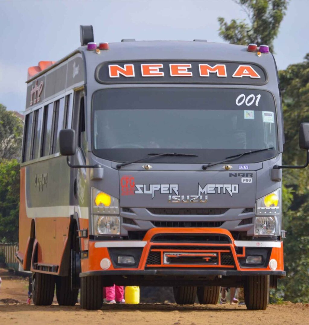 How to Get Driver and Conductor Jobs at Super Metro: Salaries, Routes and Applications