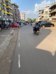 The main road in Lolwe estate